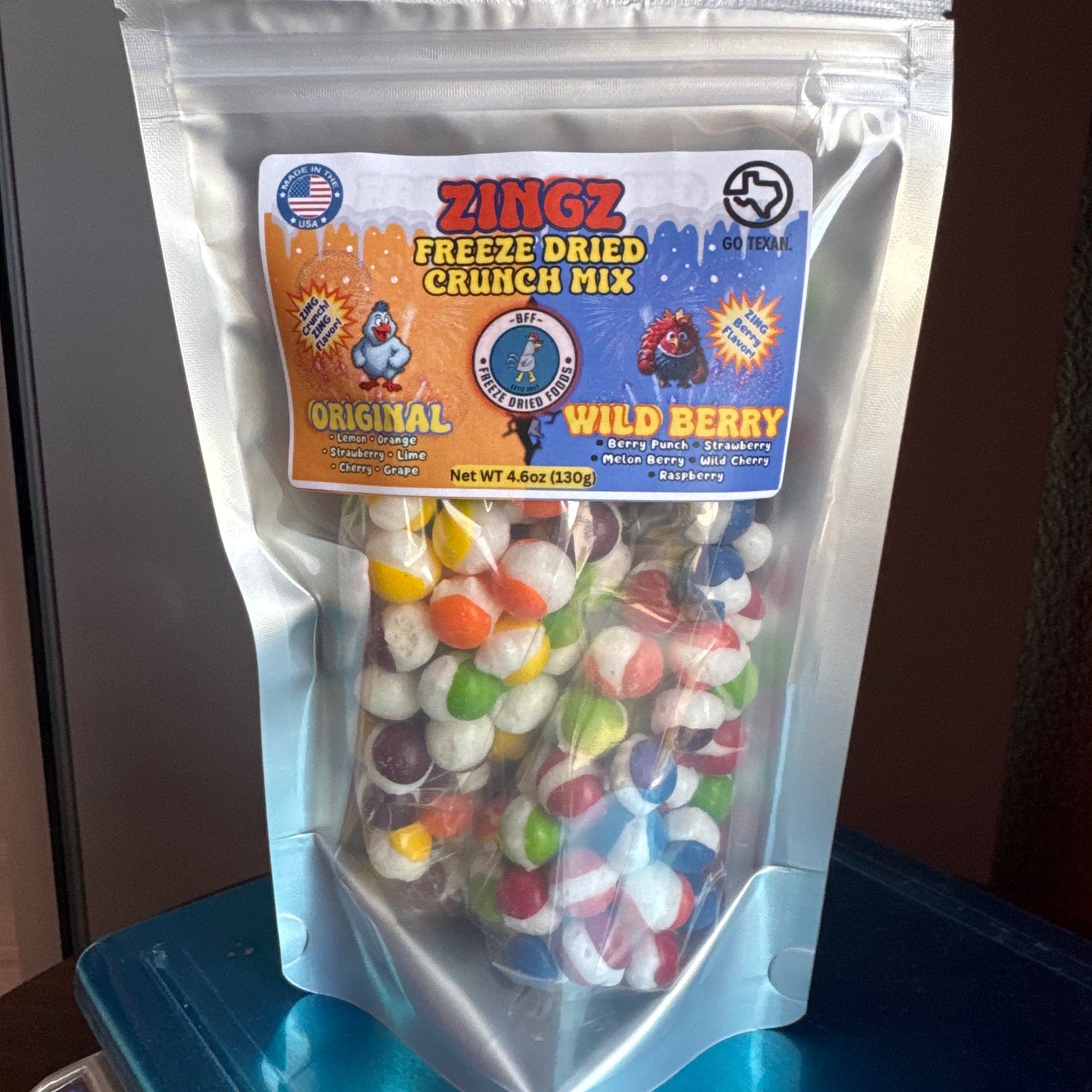 Freeze-dried fruit-flavored candy bite-sized pieces